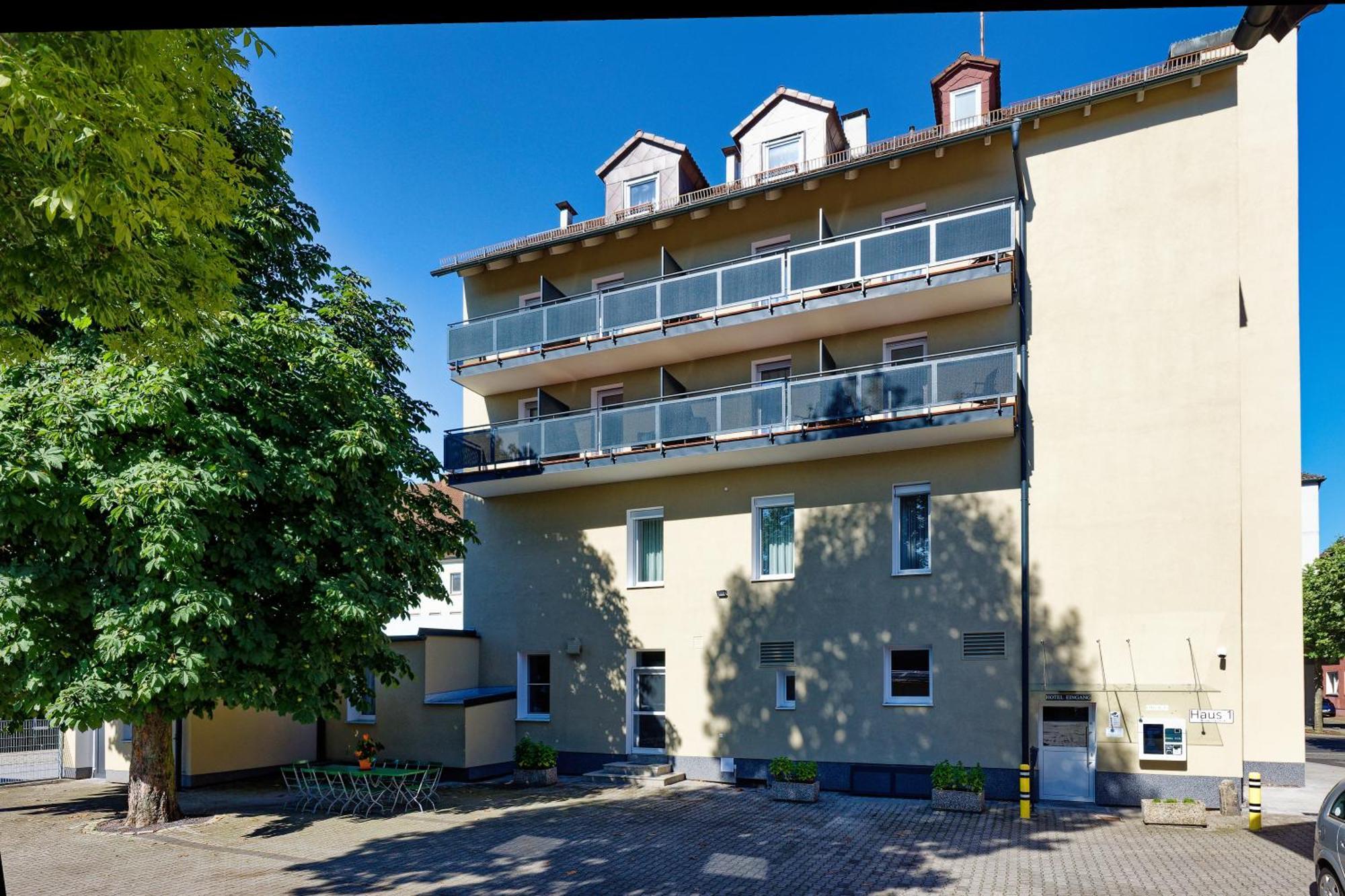 Hotel Post Weiden in der Oberpfalz ภายนอก รูปภาพ
