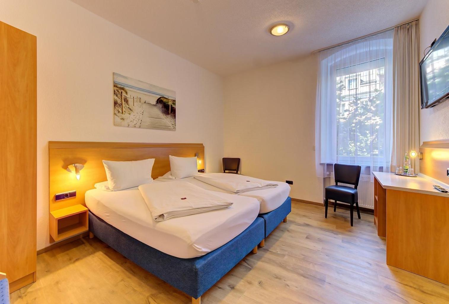 Hotel Post Weiden in der Oberpfalz ภายนอก รูปภาพ