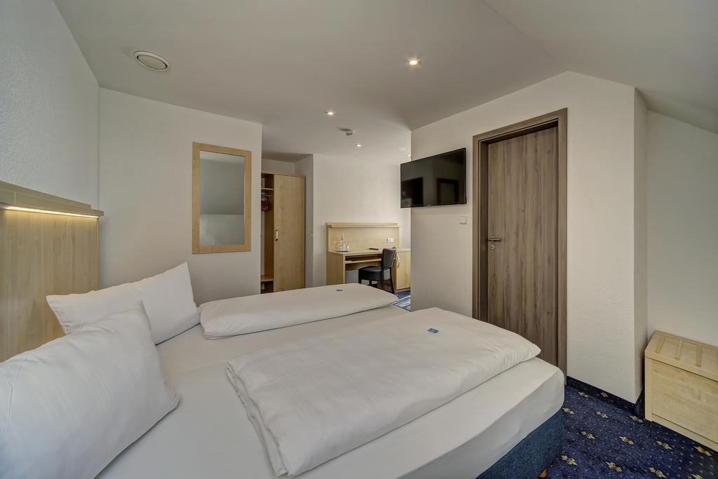 Hotel Post Weiden in der Oberpfalz ภายนอก รูปภาพ