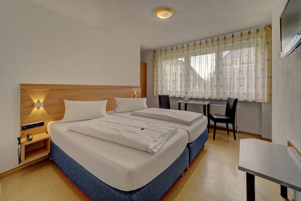 Hotel Post Weiden in der Oberpfalz ภายนอก รูปภาพ