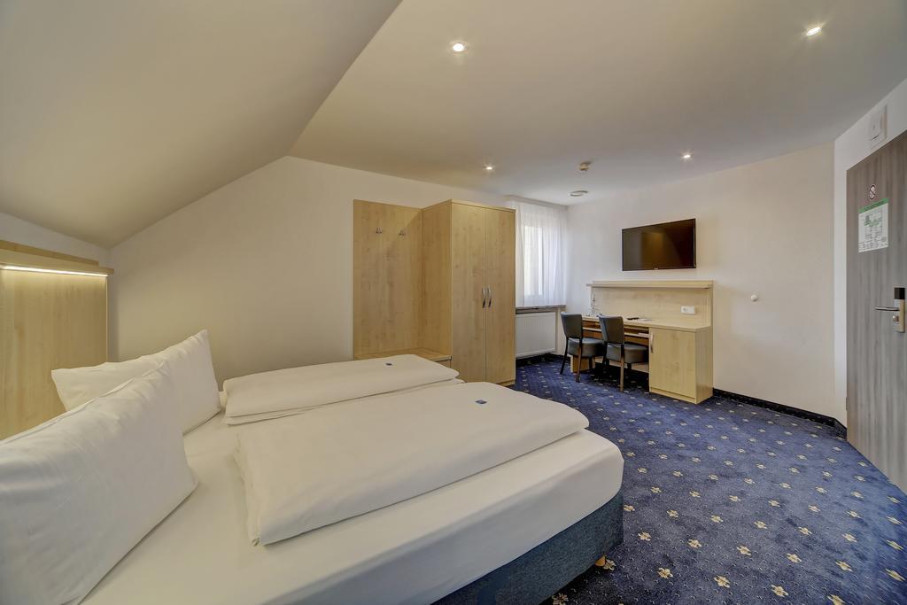 Hotel Post Weiden in der Oberpfalz ภายนอก รูปภาพ