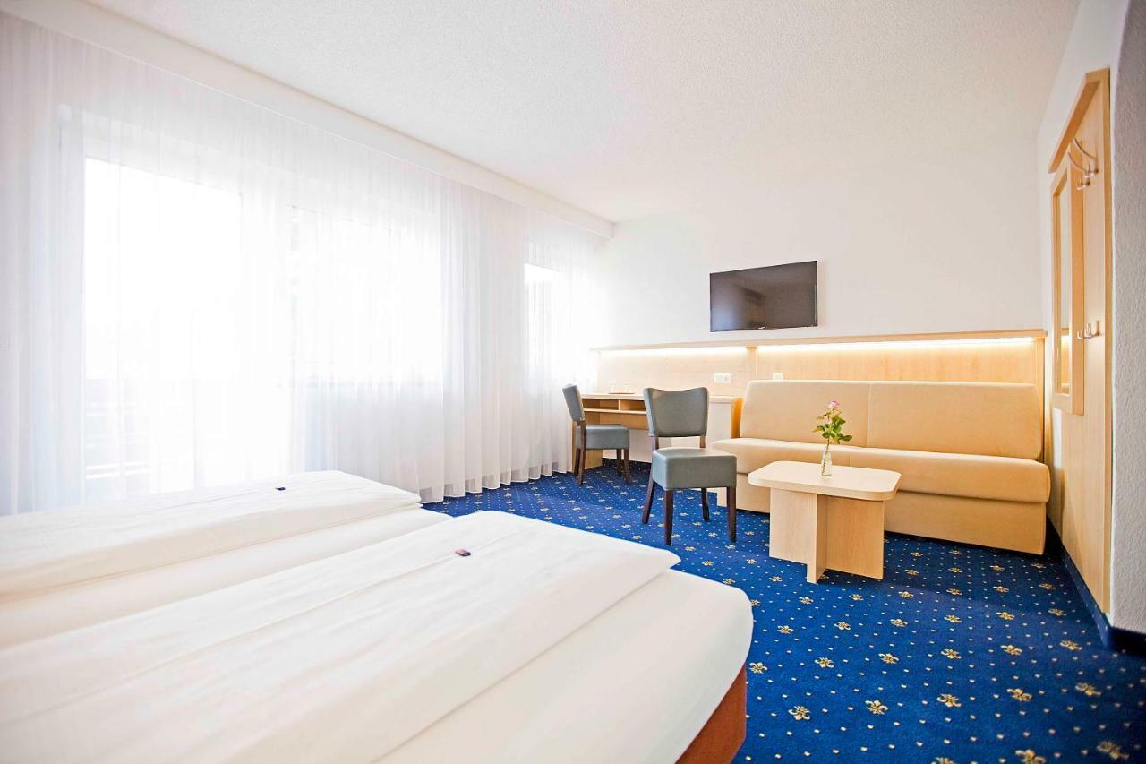 Hotel Post Weiden in der Oberpfalz ภายนอก รูปภาพ